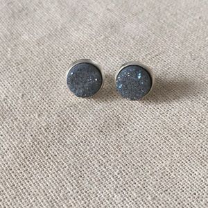 Blue druzy studs